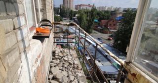 Демонтаж балкона Рославль, цена от 2920 руб.