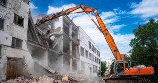 Промышленный демонтаж зданий Рославль, цена от 2920 руб.