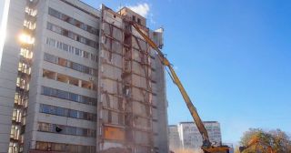 Демонтаж многоэтажного дома Рославль, цена от 3637 руб.