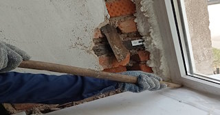Демонтаж оконных откосов по выгодной цене от 513 руб. в Рославле - Сварной-Рлв