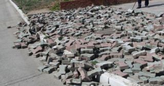 Демонтаж тротуарной плитки Рославль, цена от 2920 руб.
